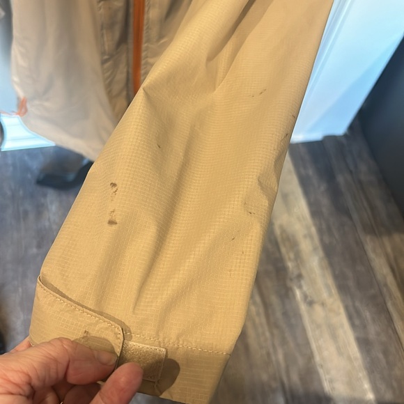 ✌️Tan Dutch Bros wind breaker/rain coat - Picture 6 of 10
